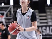 开云体育电脑版-首发登场的新秀，表现出色成为焦点