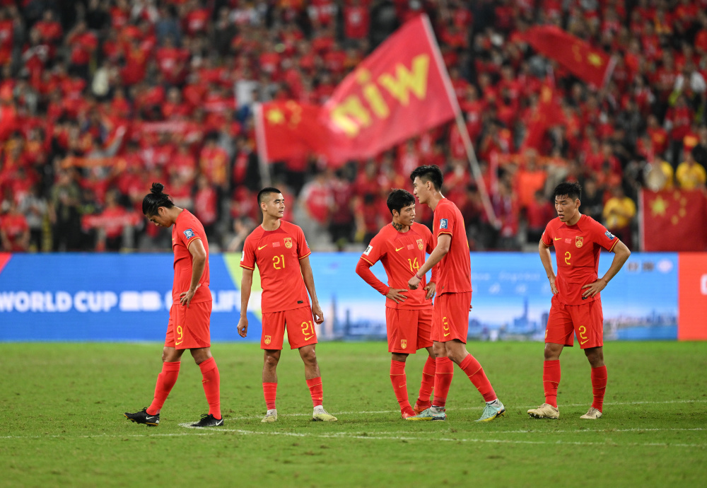 国足主场对阵阿曼，武磊进球助力