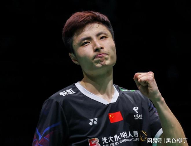 包含首夺中国赛冠军!石宇奇2-1重返世界第一的词条