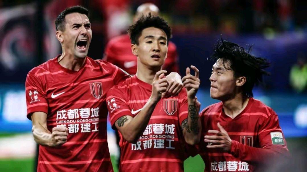 包含中超-阿代米破门韦世豪点射+红牌津门虎2-1双杀成都的词条