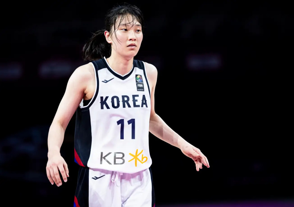 19:30直播中国女篮VS韩国张子宇值得关注