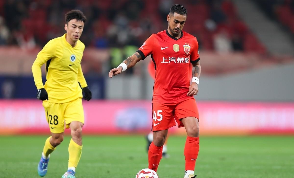 穆帅今夏第1位新援抵达!参加体检为穆帅带来所需速度